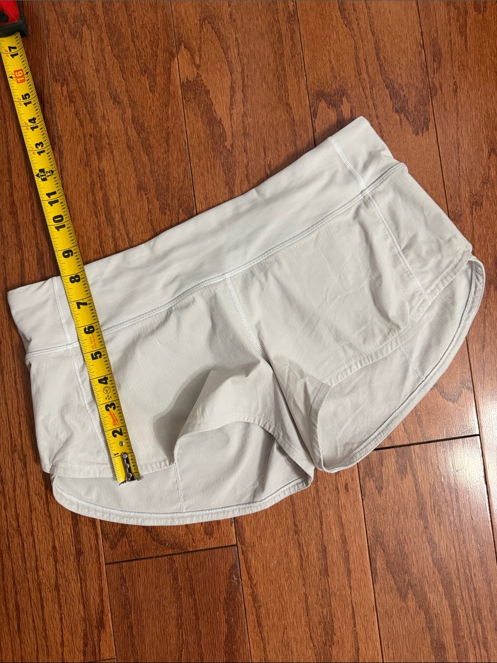 Lululemon Athletica Gray Shorts Lululemon Speed Shorts size 6 - Picture 7 of 9